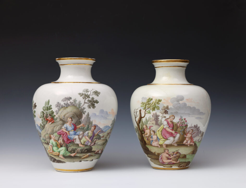 TWO VASES REAL FÁBRICA DEL BUEN RETIRO