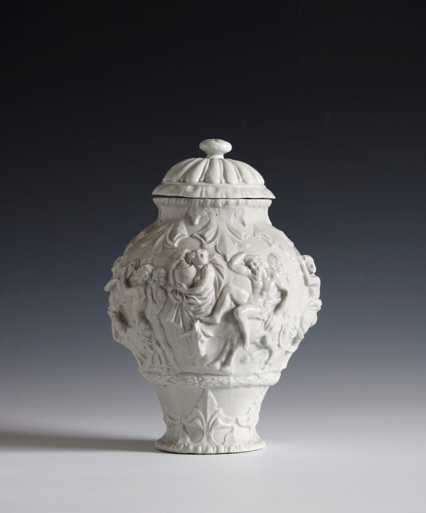 A DOCCIA WHITE PORCELAIN VASE AND COVER