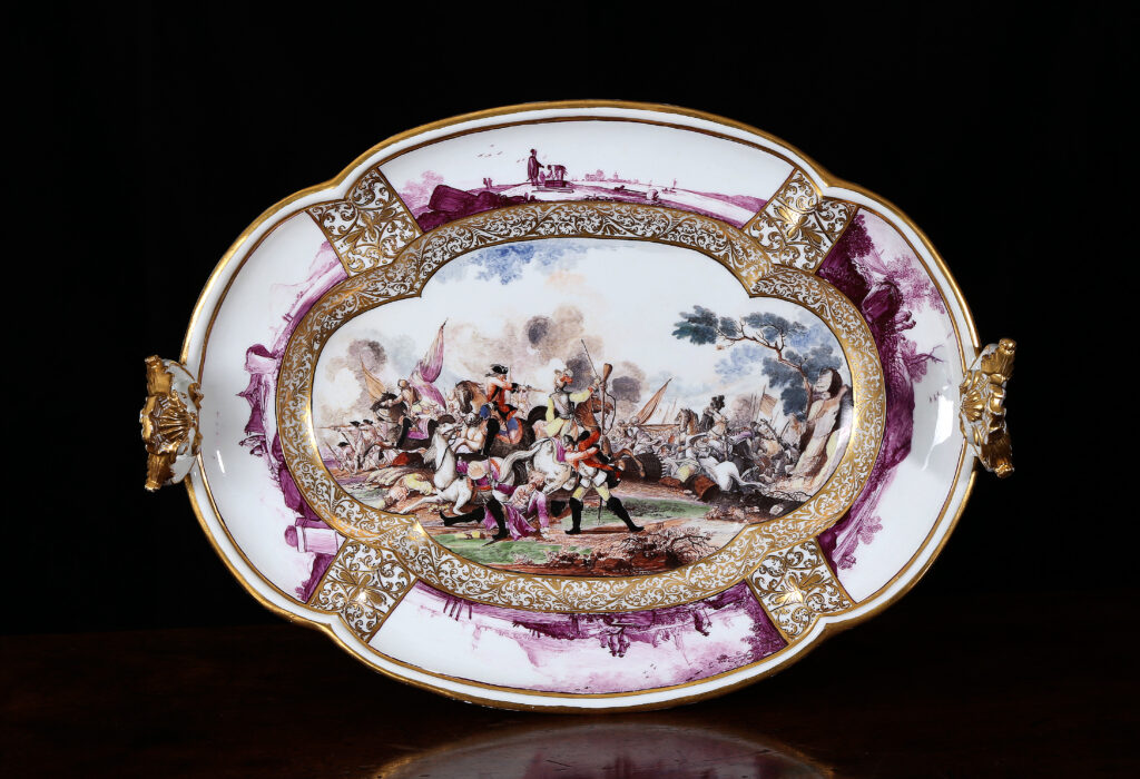 A MEISSEN TWO-HANDLED QUATREFOIL TUREEN STAND