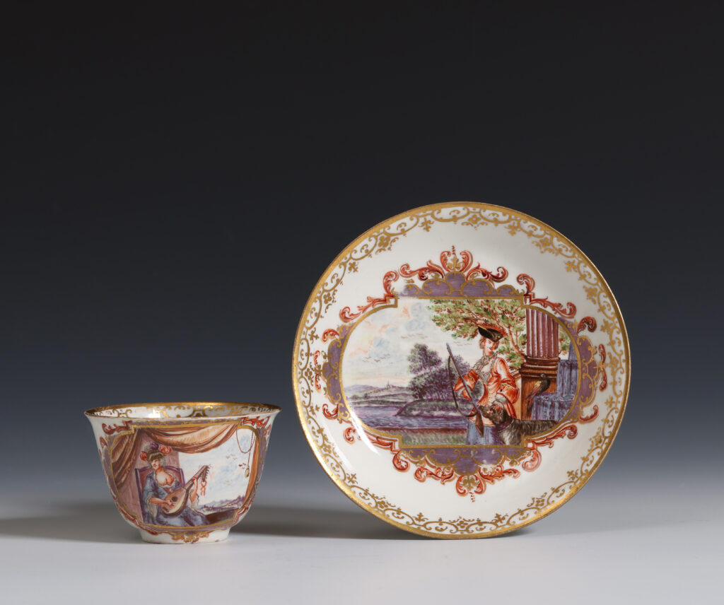 A MEISSEN TEABOWL AND SAUCER