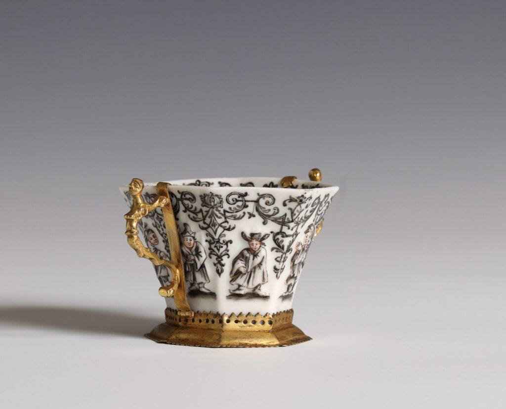 A GILT-COPPER MOUNTED BLANC DE CHINE WINE CUP
