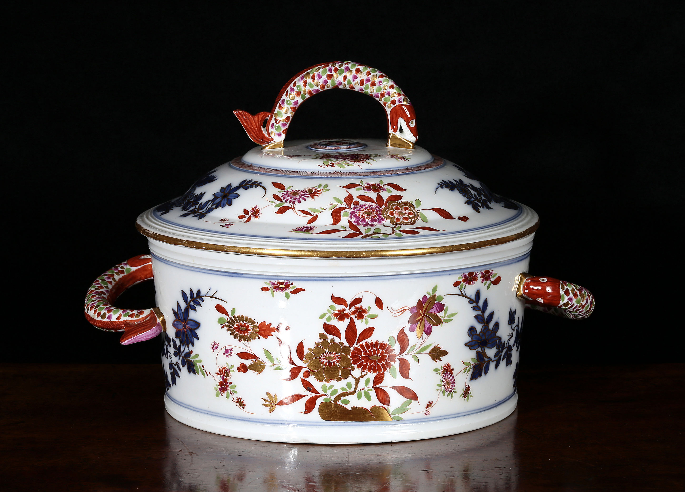 Meissen circular tureen and cover