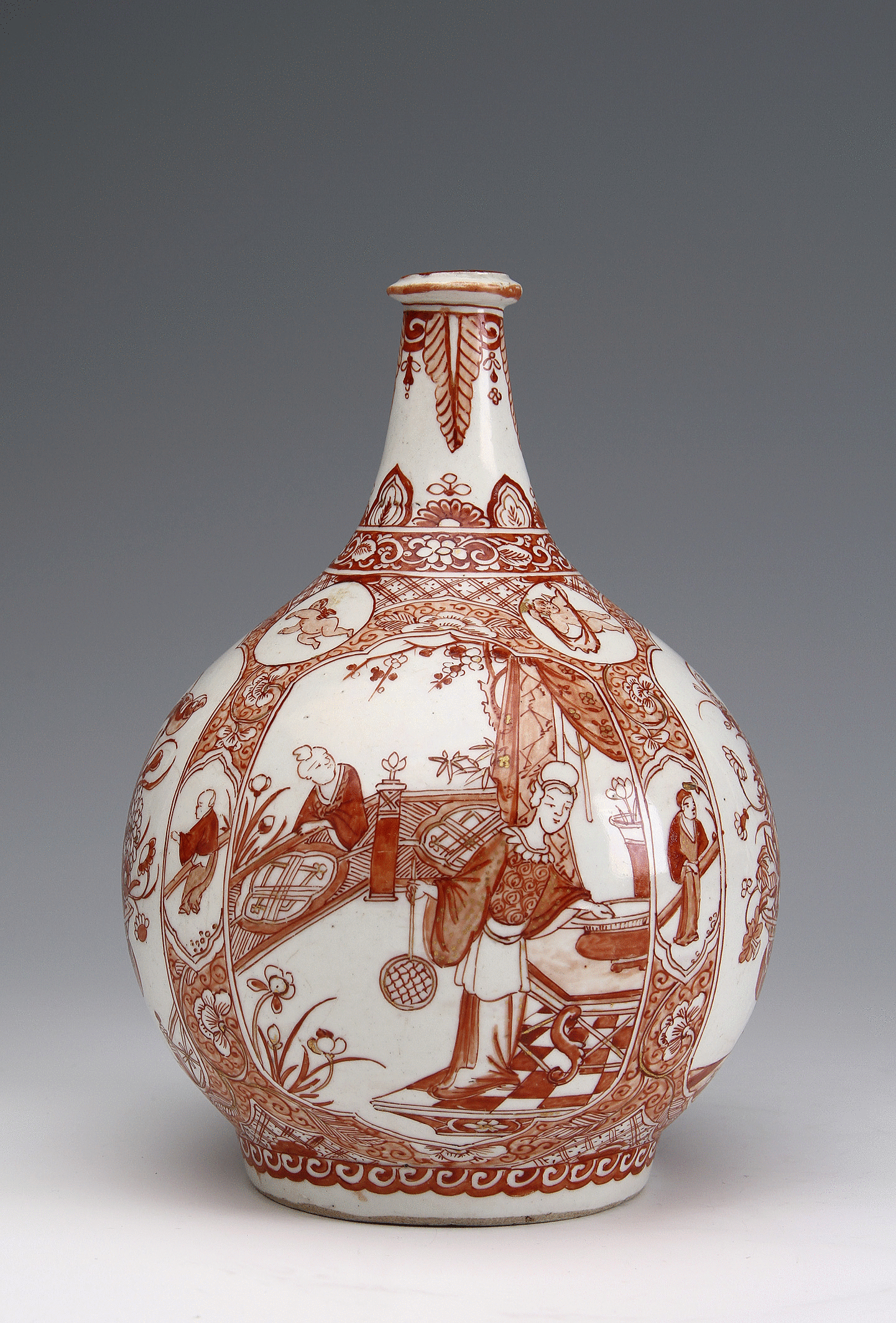 A Dutch-decorated Arita bottle vase
